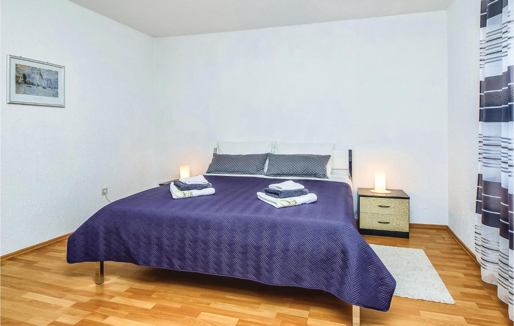 Apartment Stjepana 05 Dugi Rat Eksteriør billede