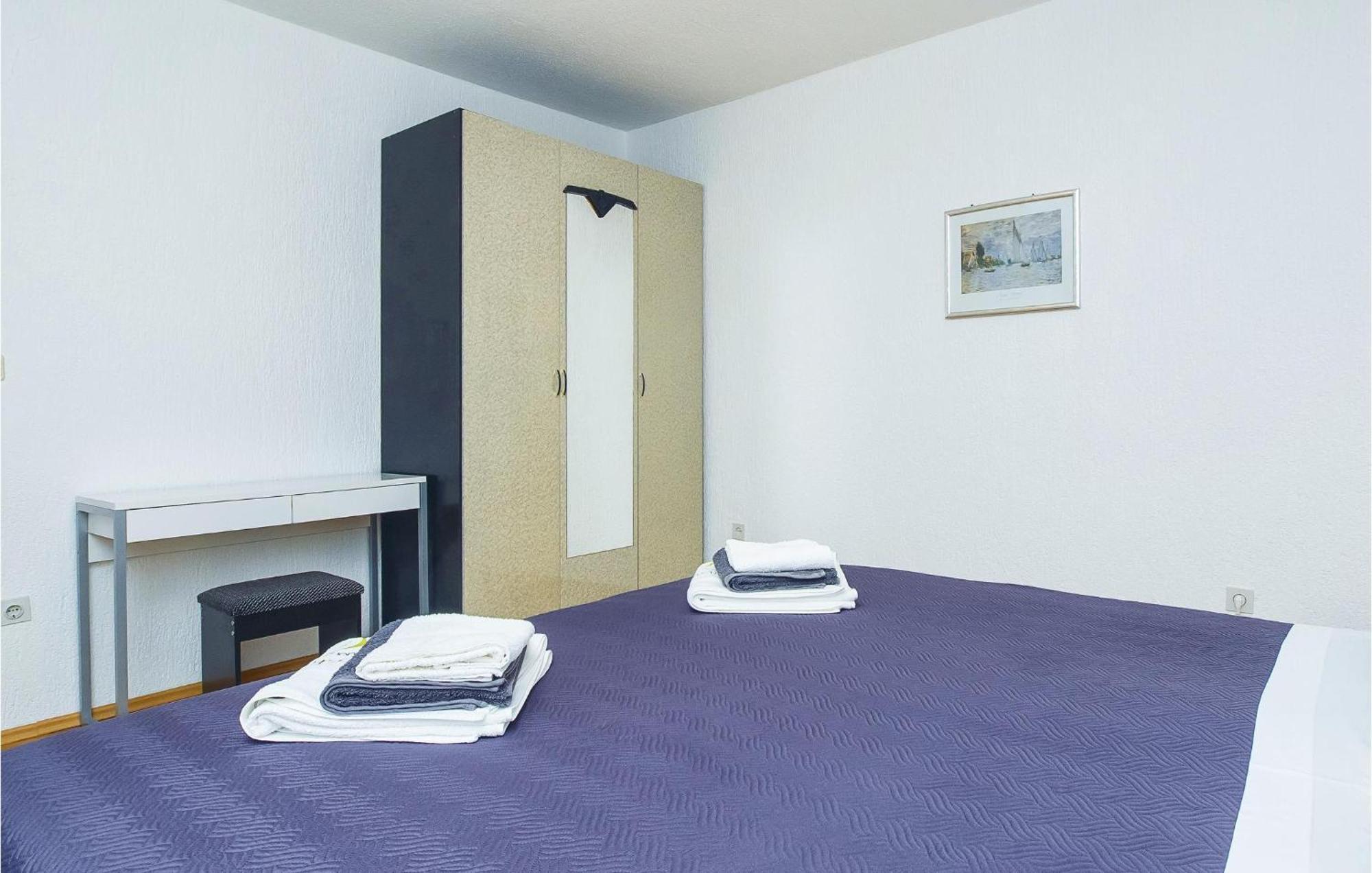 Apartment Stjepana 05 Dugi Rat Eksteriør billede